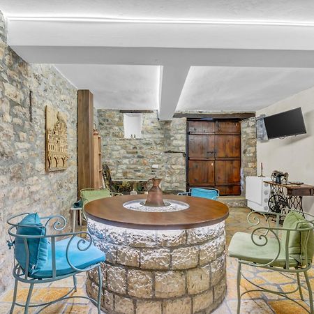 The Well House - Unesco Berat Exterior foto