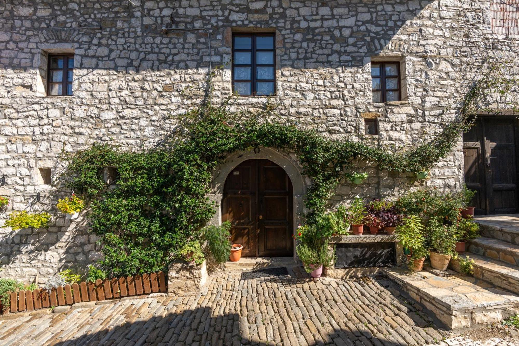 The Well House - Unesco Berat Exterior foto
